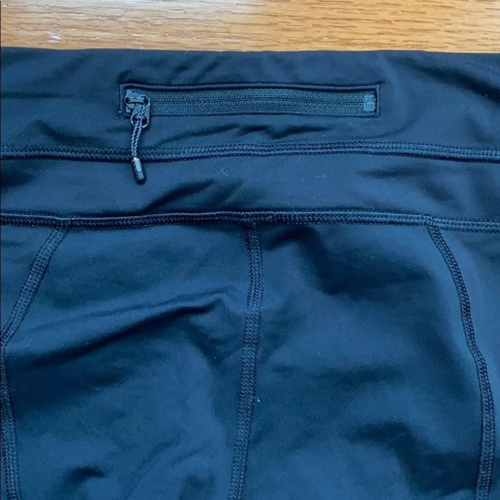 Lululemon Run: Inspire Crop Solid Black Size 6 - Picture 5 of 8